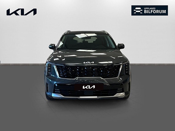 Kia Sorento 2 of 22