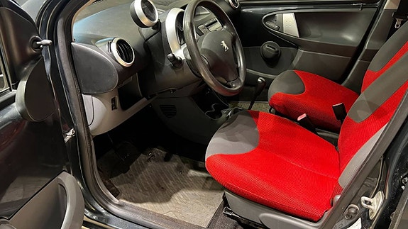 Peugeot 107 8 of 17