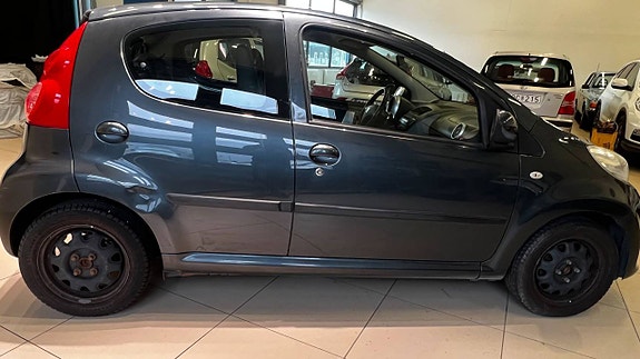 Peugeot 107 15 of 17