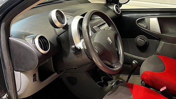 Peugeot 107 9 of 17
