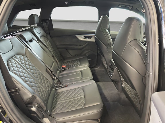 Audi Q7 15 of 19