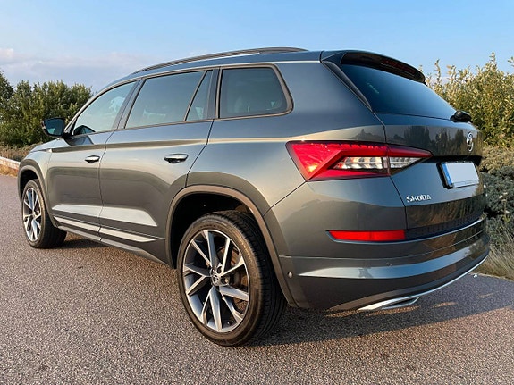 Skoda Kodiaq 2 of 5