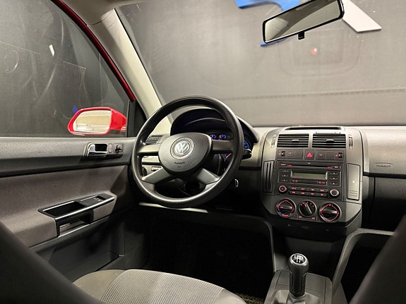 Volkswagen Polo 9 of 10