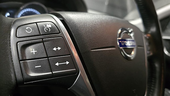 Volvo XC60 19 of 25