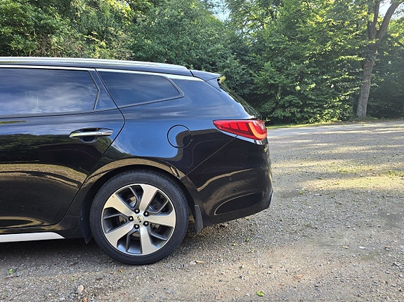 Kia Optima 5 of 20