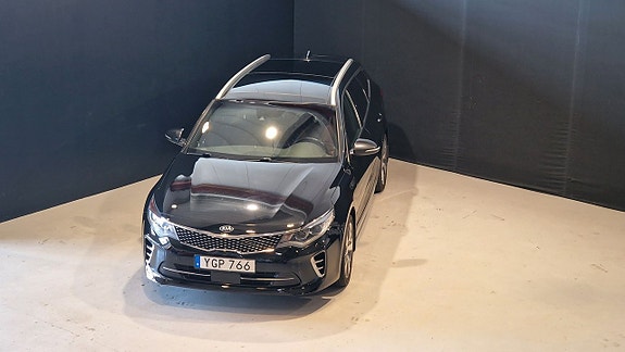 Kia Optima 2 of 5