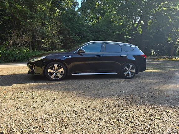 Kia Optima 2 of 20