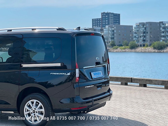 Ford Connect Tourneo 7 of 25