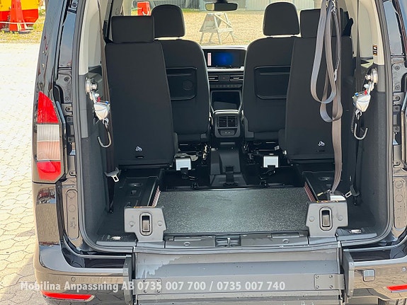 Ford Connect Tourneo 10 of 25