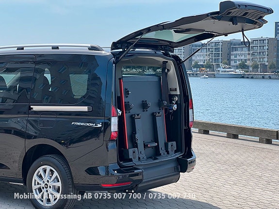 Ford Connect Tourneo 8 of 25