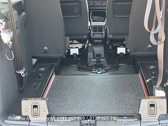 Ford Connect Tourneo 12 of 25