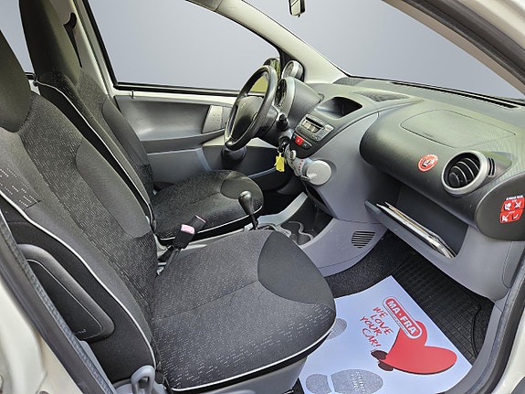 Peugeot 107 10 of 16