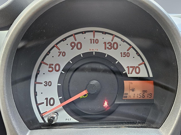 Peugeot 107 14 of 16