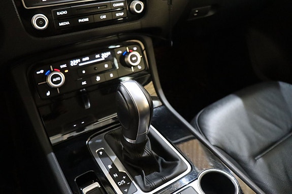Volkswagen Touareg 22 of 26