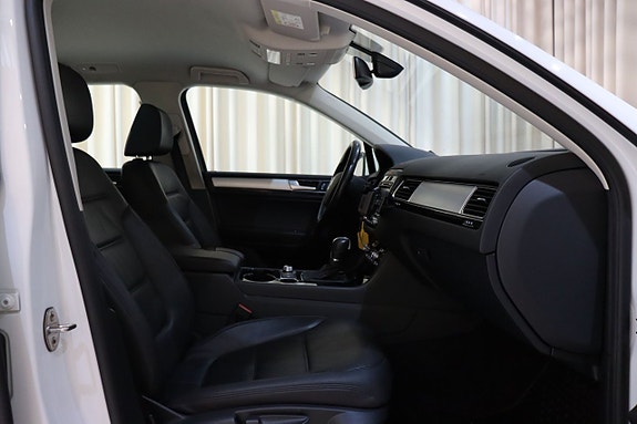 Volkswagen Touareg 25 of 26