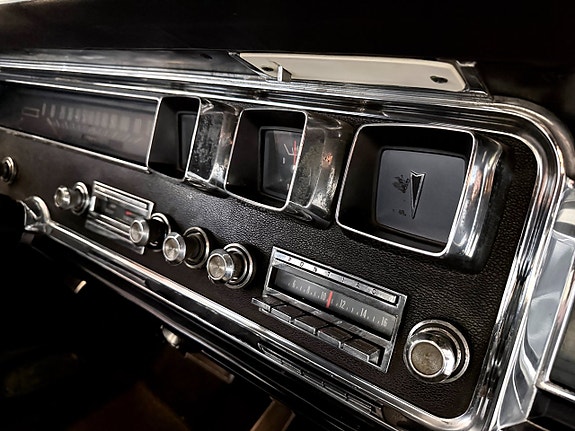 Pontiac Catalina 29 of 30