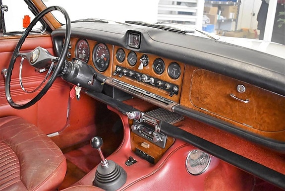 Jaguar 420 12 of 16