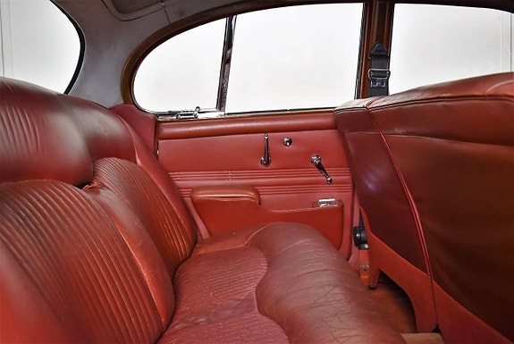 Jaguar 420 14 of 16