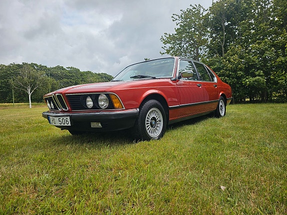 BMW 735i 5 of 5
