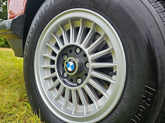 BMW 735i 21 of 30