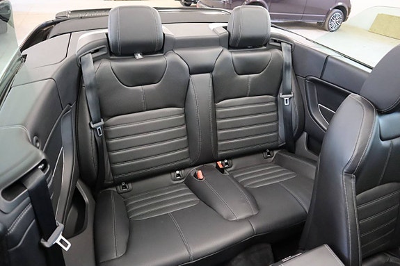 Land Rover Range Rover Evoque 19 of 26