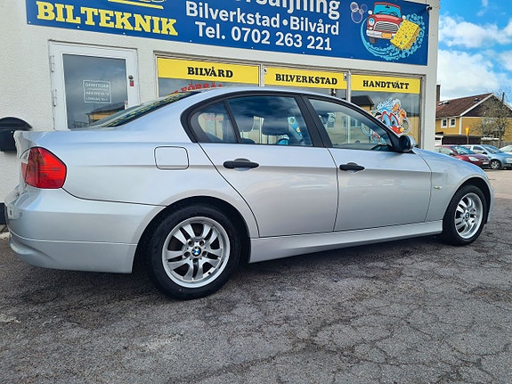 BMW 318 6 of 12