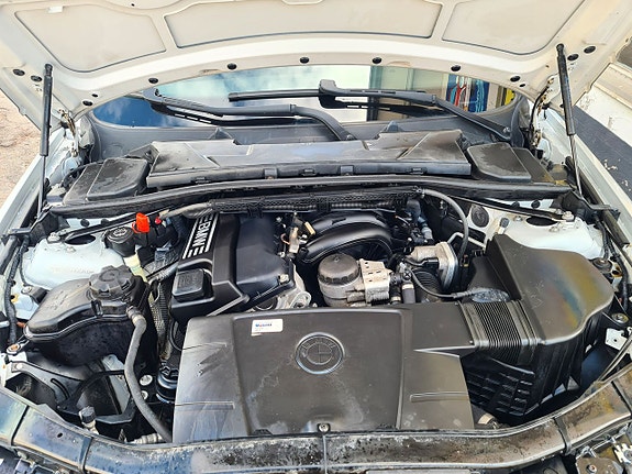 BMW 318 8 of 12