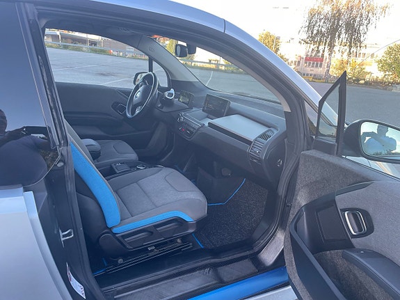 BMW i3 9 of 10
