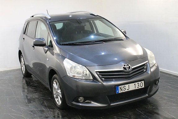 Toyota Verso 2 of 5