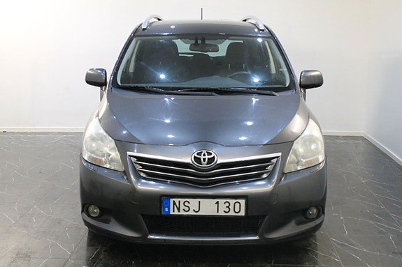 Toyota Verso 3 of 5