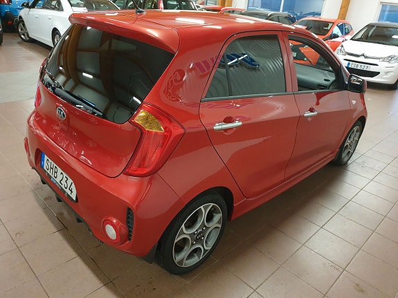 Kia Picanto 5 of 5