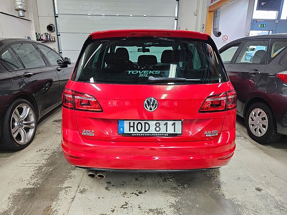 Volkswagen Golf Sportsvan 7 of 15