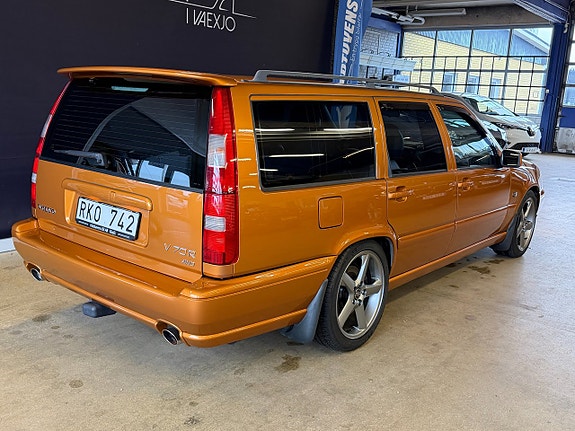 Volvo V70 5 of 24