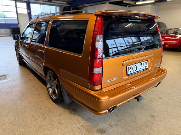 Volvo V70 7 of 24