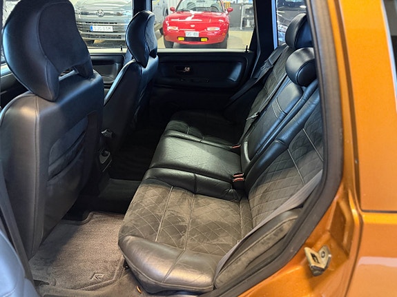 Volvo V70 14 of 24