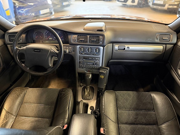 Volvo V70 20 of 24