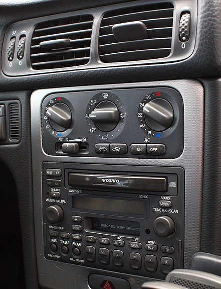 Volvo V70 22 of 24