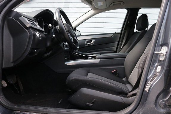 Mercedes-Benz E250 7 of 16
