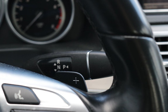 Mercedes-Benz E250 9 of 16