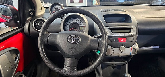 Toyota Aygo 11 of 11