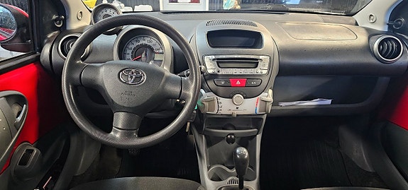 Toyota Aygo 10 of 11