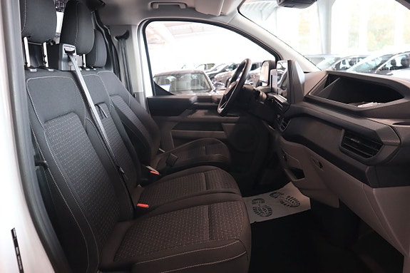 Ford Transit 12 of 16