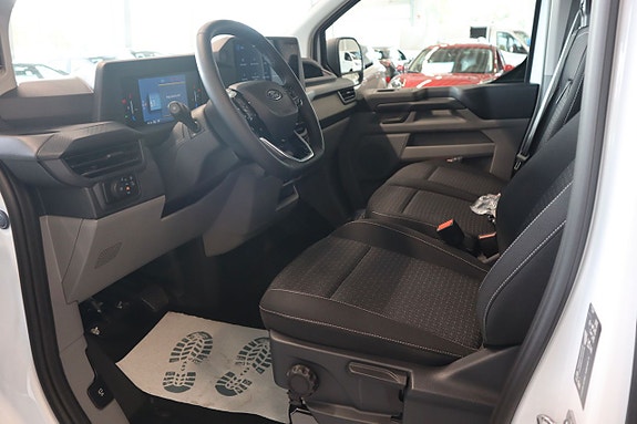 Ford Transit 11 of 16