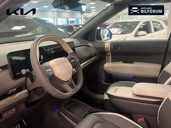 Kia EV3 8 of 14