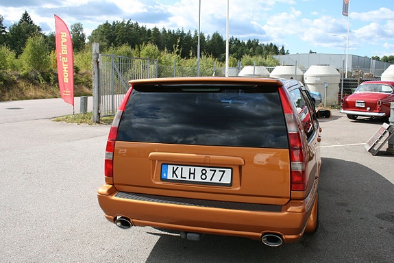 Volvo V70 8 of 17