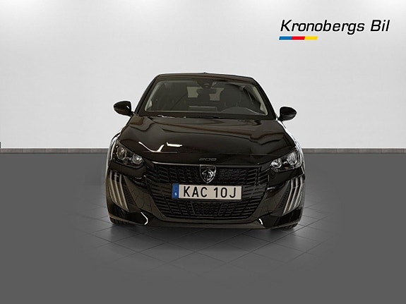 Peugeot 208 2 of 5