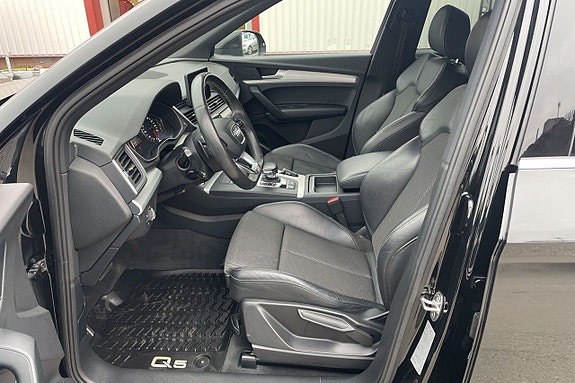 Audi Q5 6 of 17
