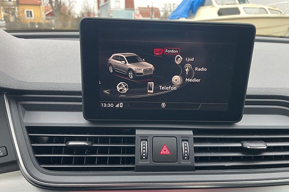 Audi Q5 10 of 17
