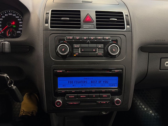 Volkswagen Touran 20 of 23