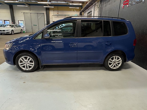 Volkswagen Touran 5 of 5